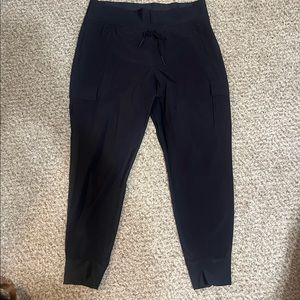 Athleta black cargo joggers